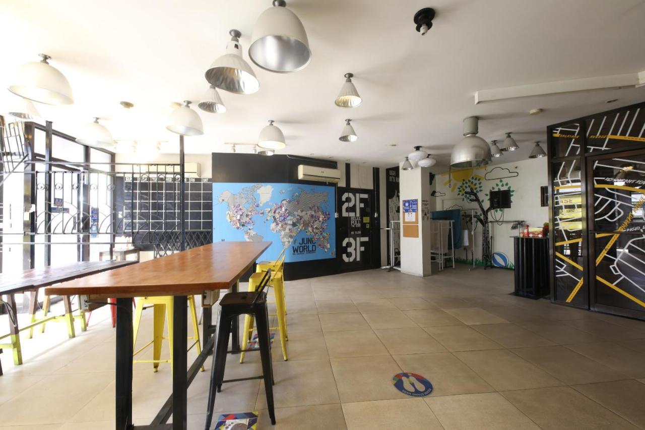 Oyo 866 Junction Hostels Manila Ngoại thất bức ảnh
