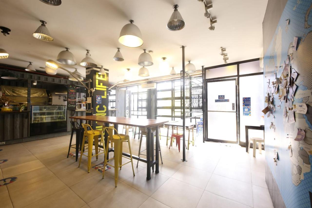 Oyo 866 Junction Hostels Manila Ngoại thất bức ảnh