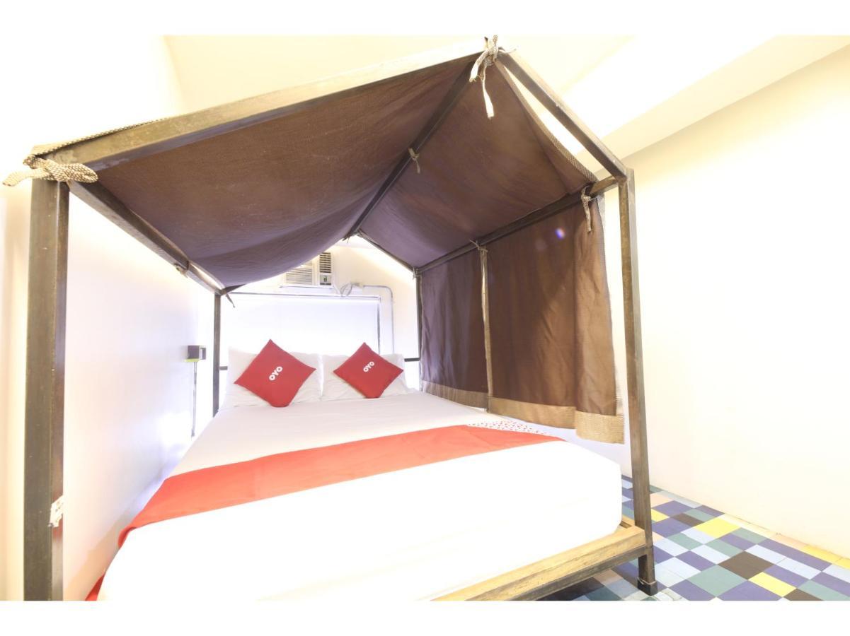 Oyo 866 Junction Hostels Manila Ngoại thất bức ảnh